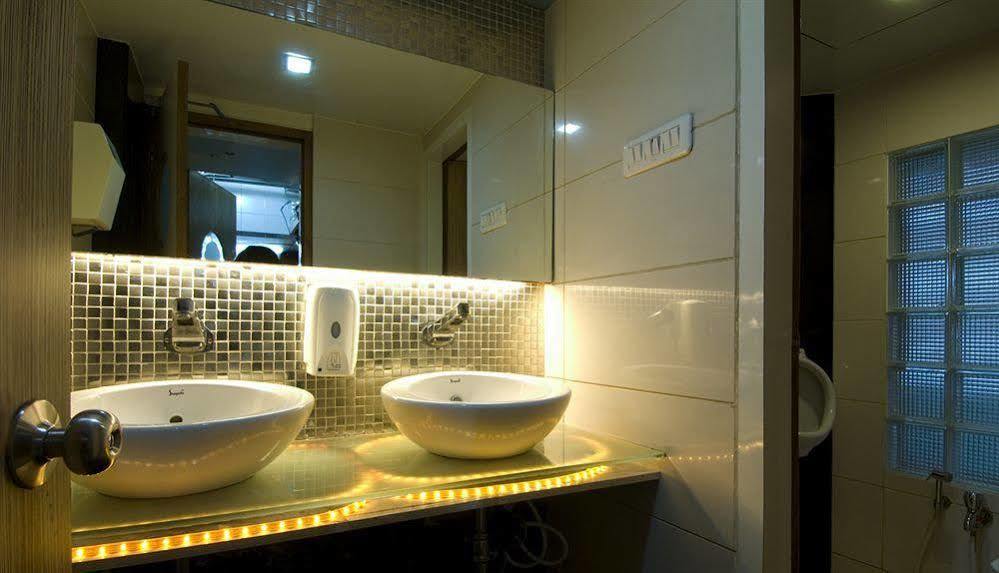 Hotel Planet Residency Mumbai Exterior foto
